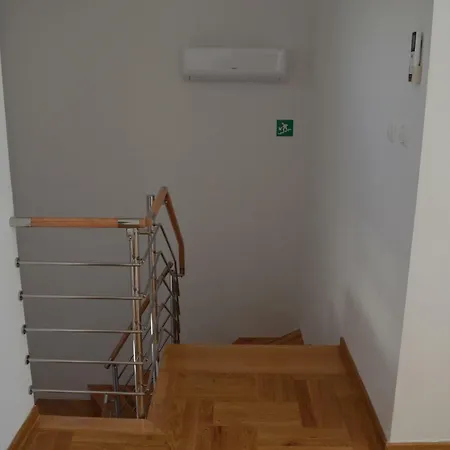 Darijo Apartment *